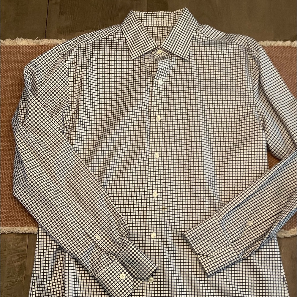 J.Hilburn Men’s Custom Dress Shirt 100% cotton 16.25 neck